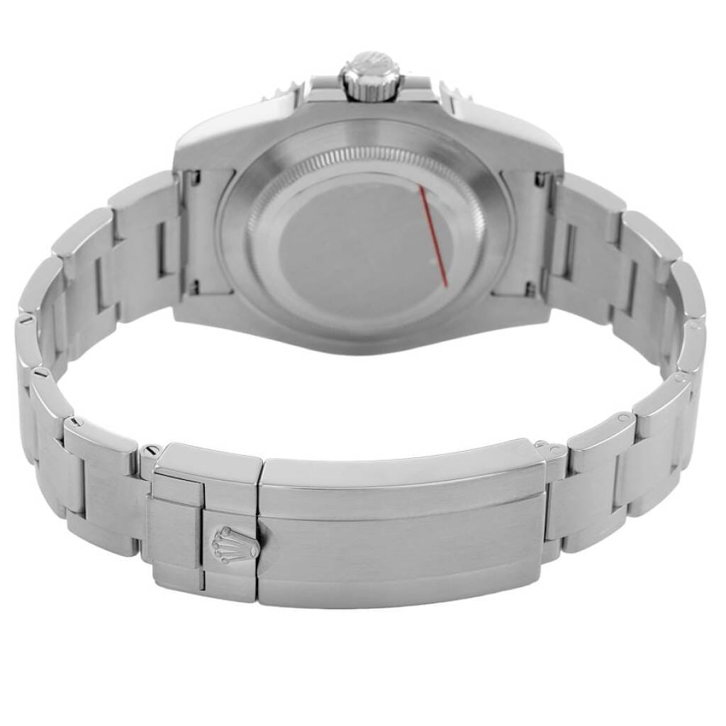 Submariner (Reference 116610LN). A 40mm stainless steel automatic wristwatch with date. 2016