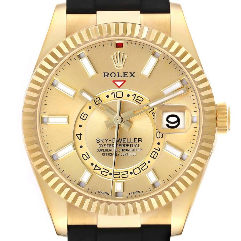 Sky-Dweller (Reference 326238). A 42mm yellow gold automatic wristwatch with date and dual time.