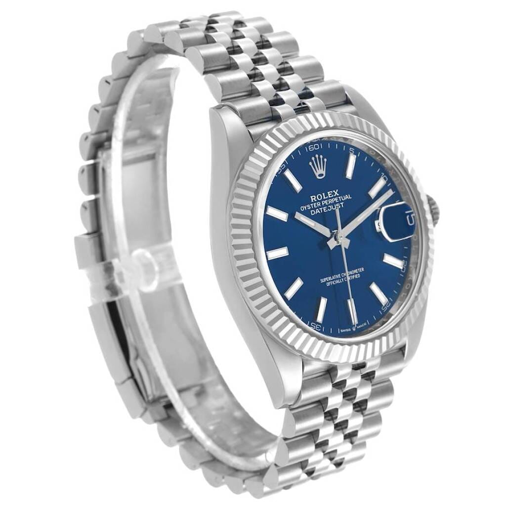 Datejust (Reference 126334). A 41mm stainless steel white gold automatic wristwatch with date.