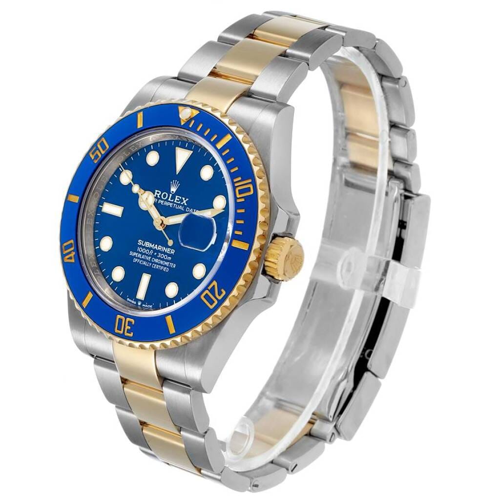 Submariner (Reference 126613LB). A 41mm yellow gold stainless steel automatic wristwatch with date