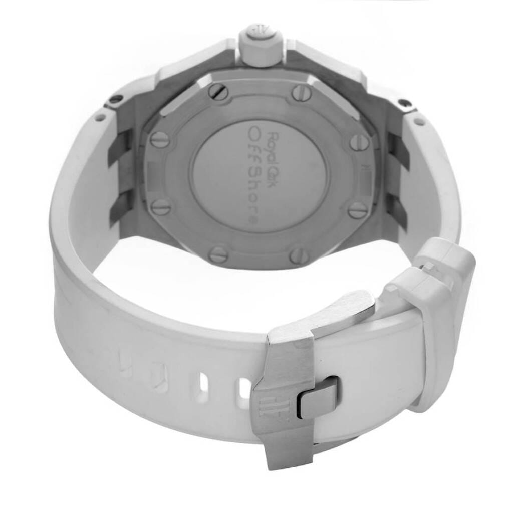 Royal Oak Offshore (Reference 67540SK.ZZ.A010CA.01). A 37mm stainless steel diamond-set automatic wristwatch with date.