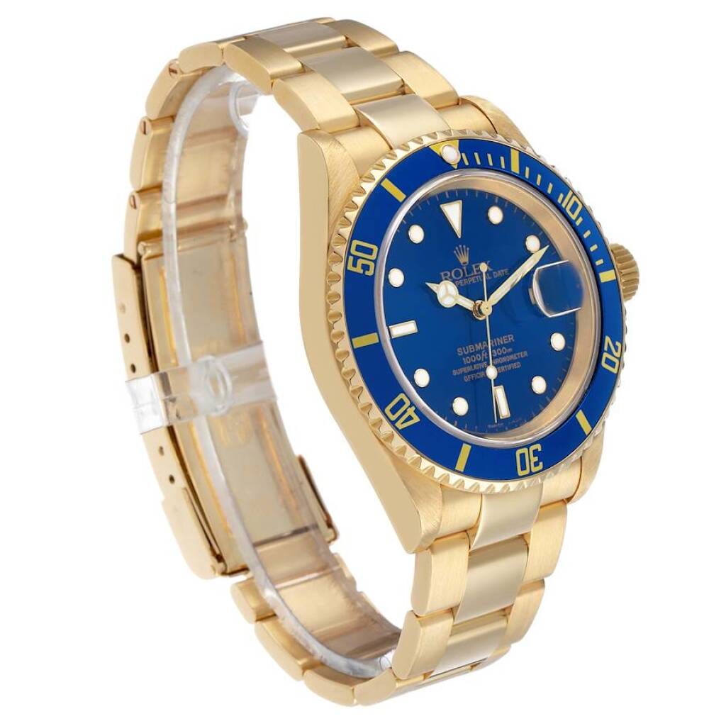 Submariner (Reference 16618). A 40mm yellow gold automatic wristwatch with date. 2006