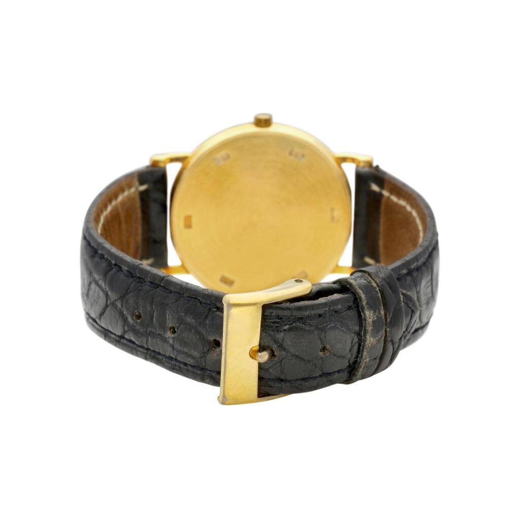 Calatrava (Reference 3520). A 32mm yellow gold manual wind wristwatch. 1990