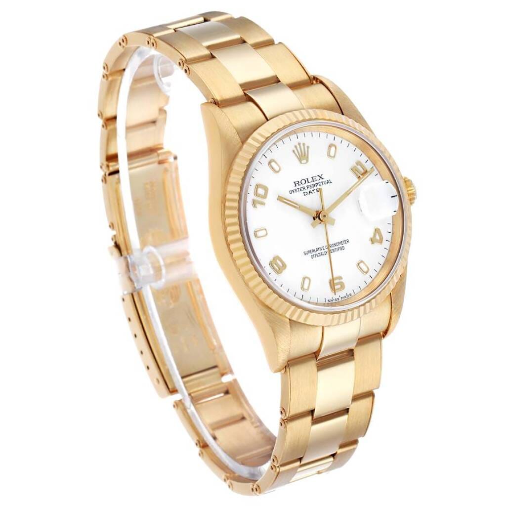 Date (Reference 15238). A 34mm yellow gold automatic wristwatch with date. 1991-1992