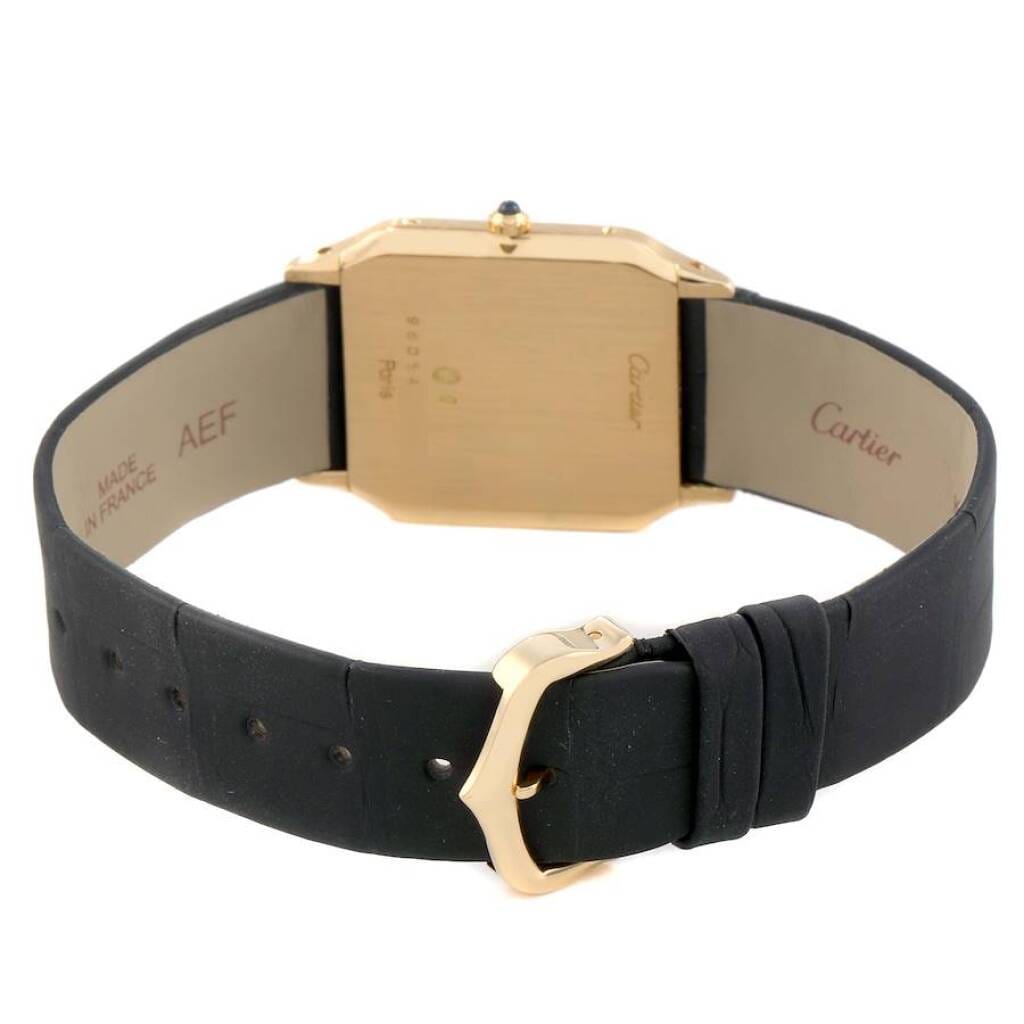 Santos Dumont Extra-Flat (Reference W1505453). A 36mm yellow gold manual wind wristwatch.