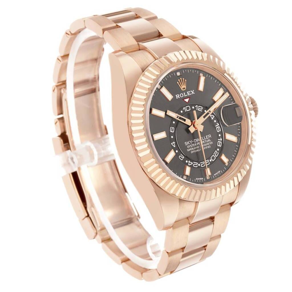 Sky-Dweller (Reference 326935). A 42mm rose gold automatic wristwatch with date and dual time. 2019