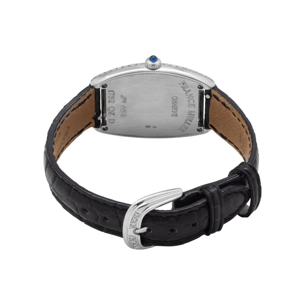 Cintrée Curvex (Reference 1752 QZ D). A 35mm white gold diamond-set quartz wristwatch.