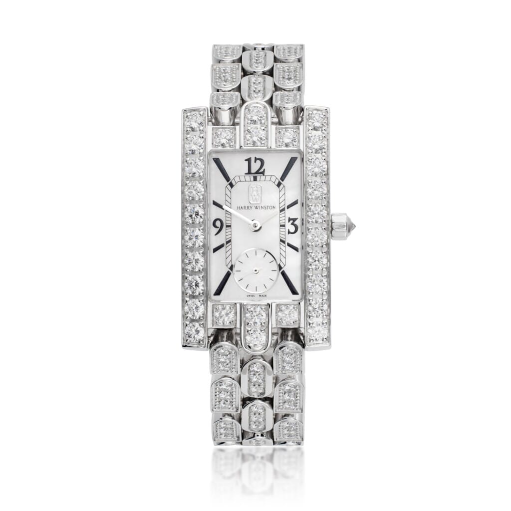 Avenue (Reference N3006). A white gold diamond set quartz wristwatch.