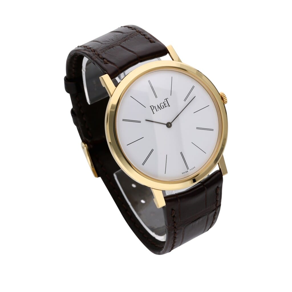 Altiplano Ultra Thin. A 38mm yellow gold manual wind wristwatch.