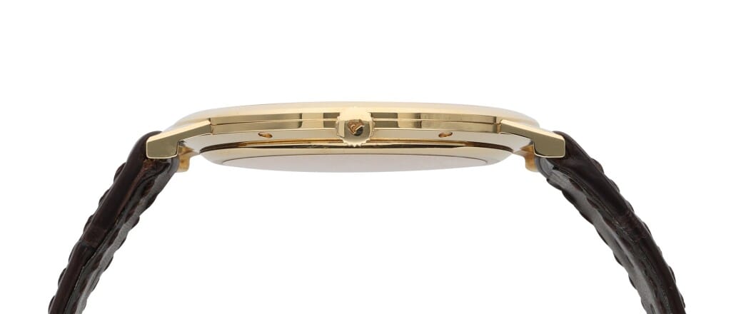 Altiplano Ultra Thin. A 38mm yellow gold manual wind wristwatch.