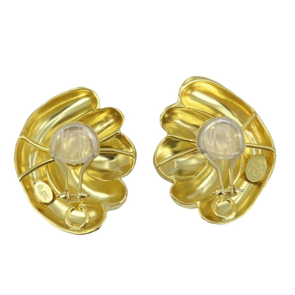 Vintage Gold Hammered Earclips