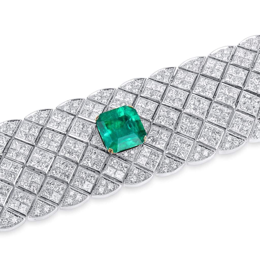 White Gold, 5.67ct Colombian Emerald and Diamond Bracelet