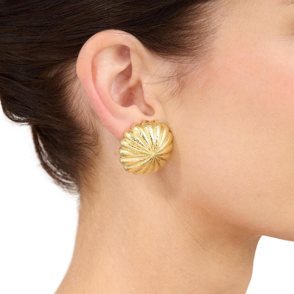 Gold Hammered Earclips