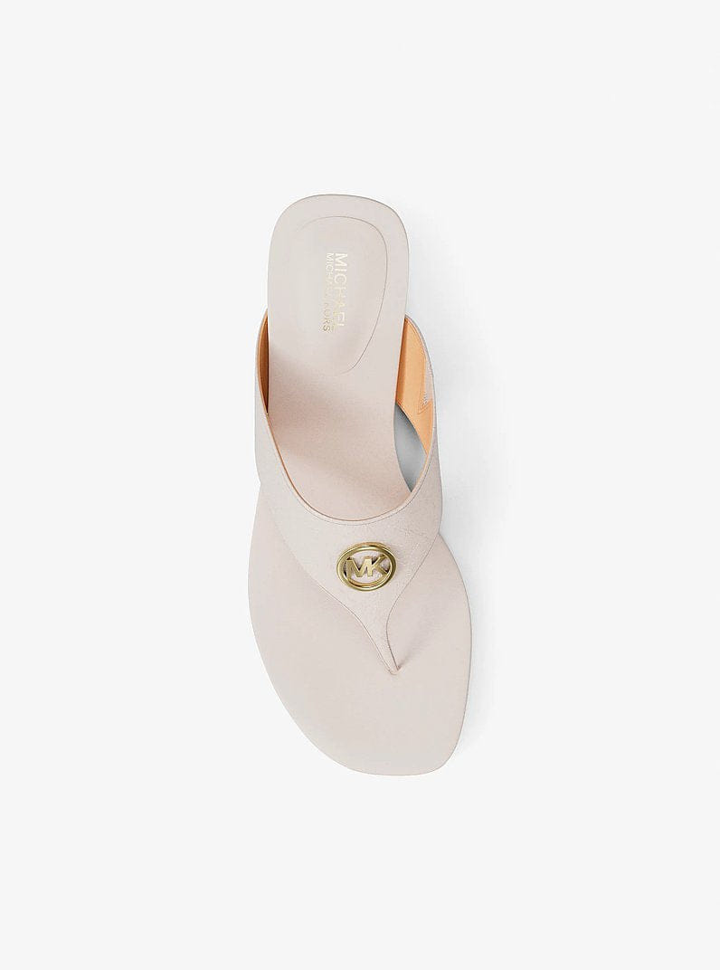 Michael Kors Anneka Patent Thong Sandal Lt Cream