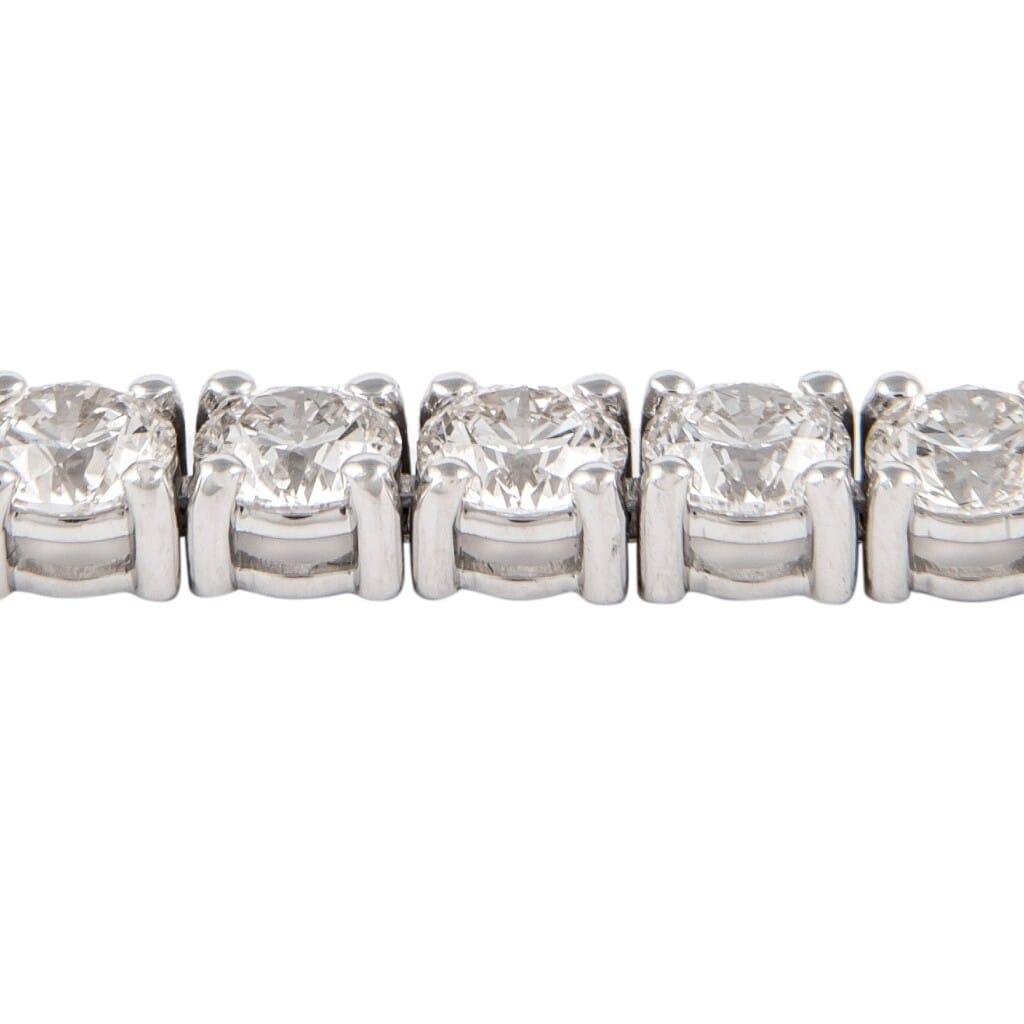 White Gold and 10.95ctw Round Brilliant Cut Diamond Tennis Bracelet