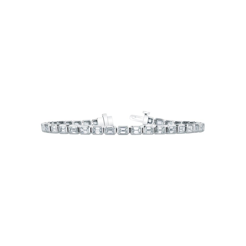 Platinum and 17.25ctw Emerald Cut Diamond Bezel Tennis Bracelet