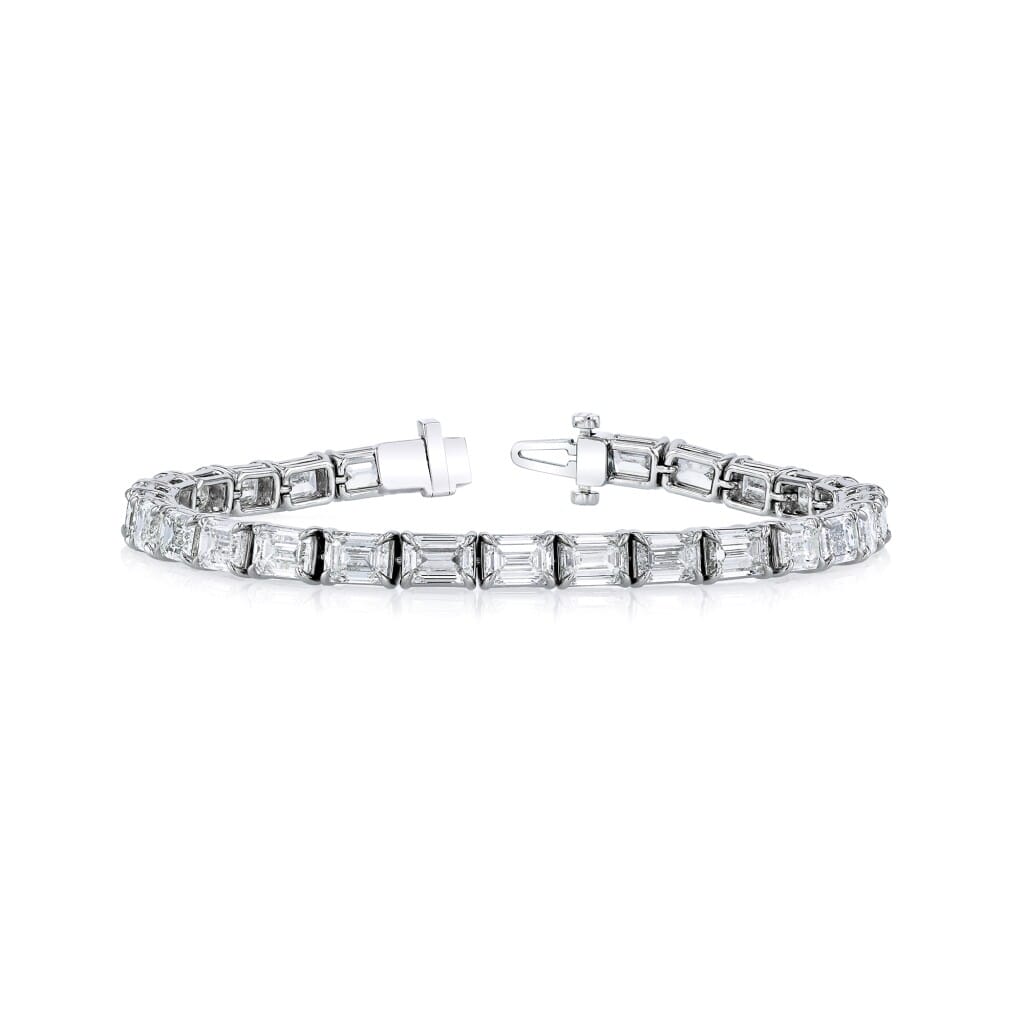 Platinum and 15.50ctw Emerald Cut Diamond Tennis Bracelet