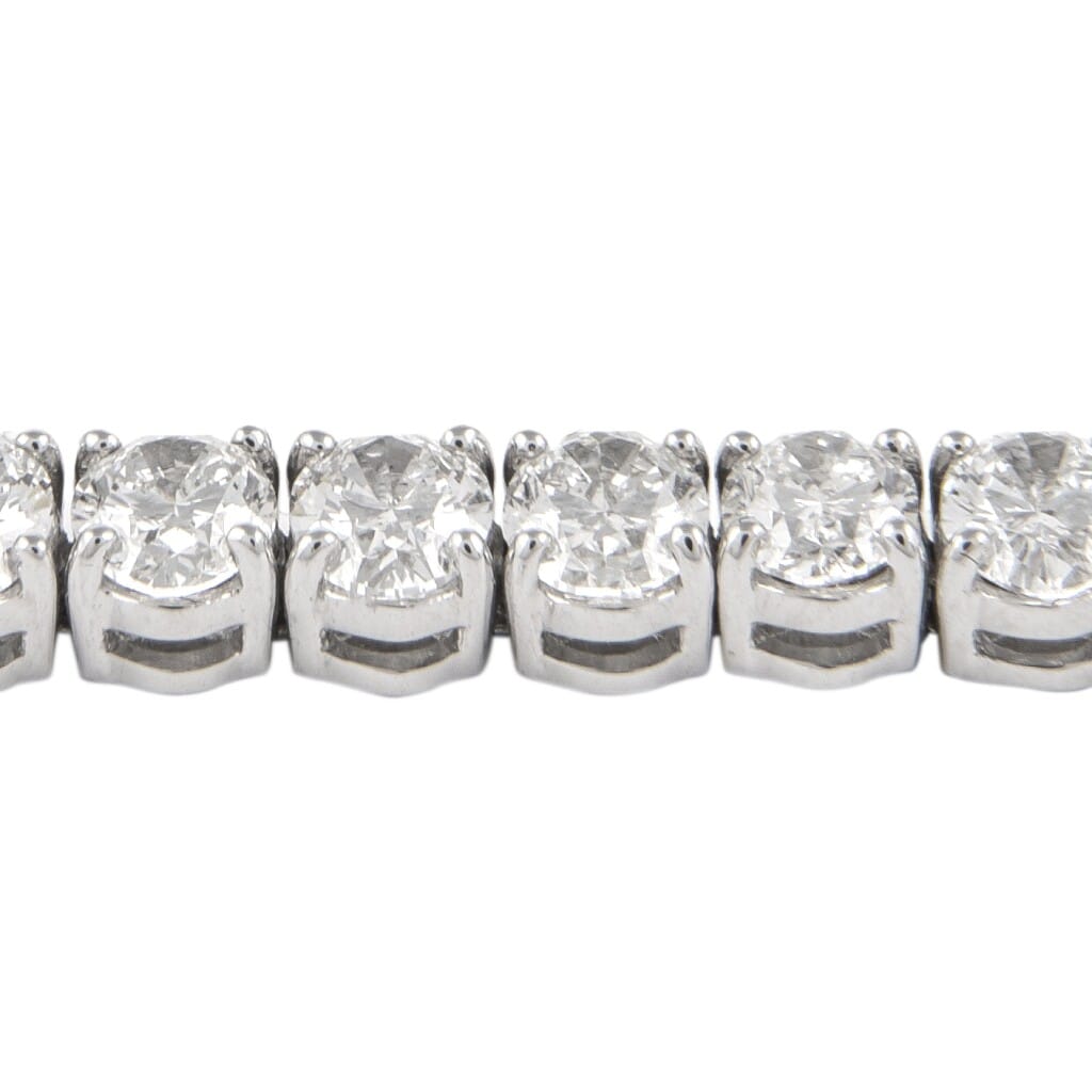 White Gold and 13.35ct Oval Cut Diamond Tennis Bracelet
