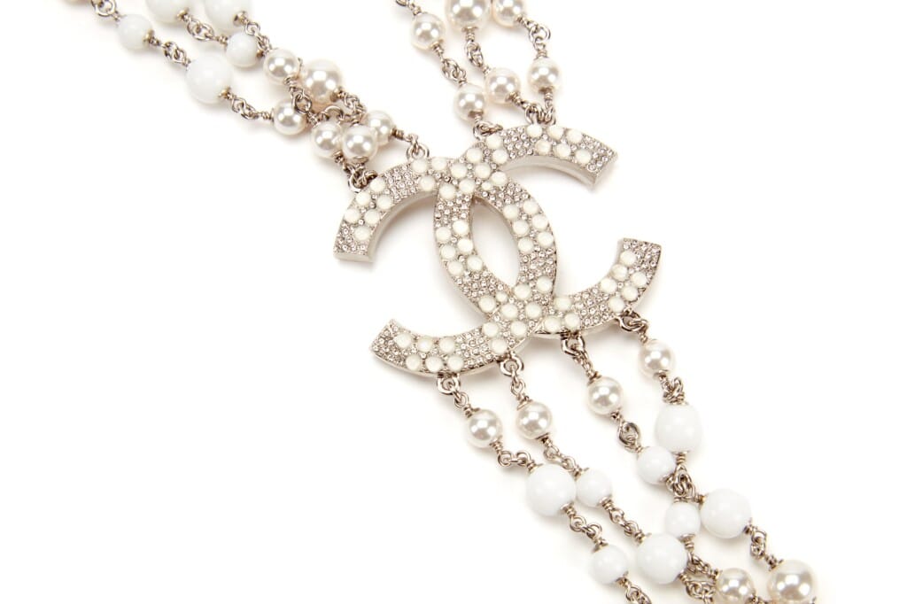 White Imitation Pearl, Glass and Strass CC Necklace, 2019