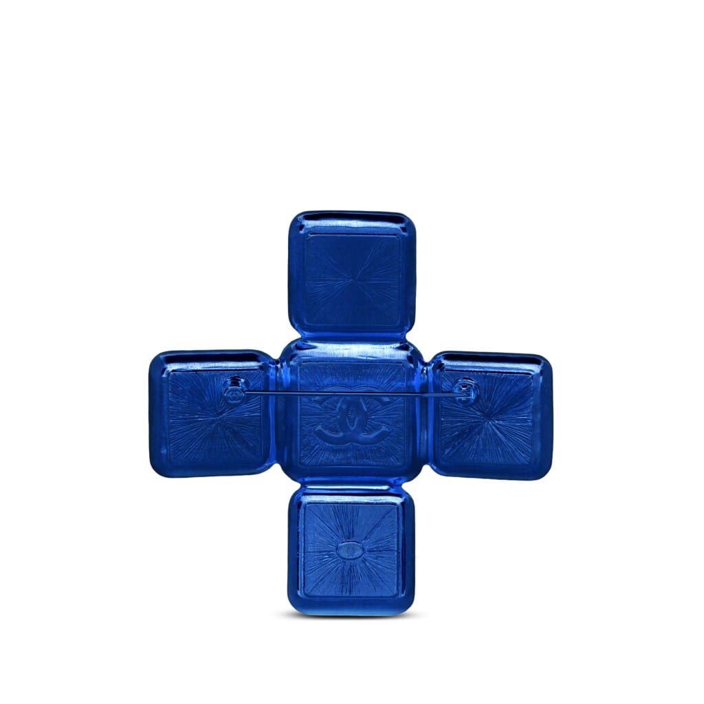 Limited Edition Green and Red Gripoix Maltese Perfume Minaudière and Matching Chanel Gripoix Cross CC Brooch Set, 2020