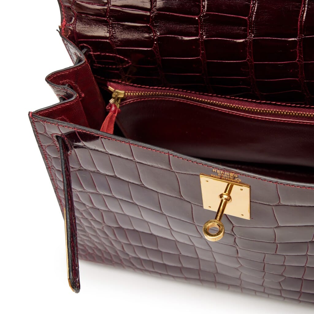 Vintage Rouge H Shiny Caiman Crocodile Sellier Kelly 28 Gold Hardware, 1981