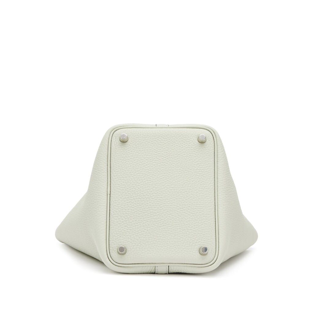 Gris Neve Clemence Picotin Lock 18 Palladium Hardware, 2023