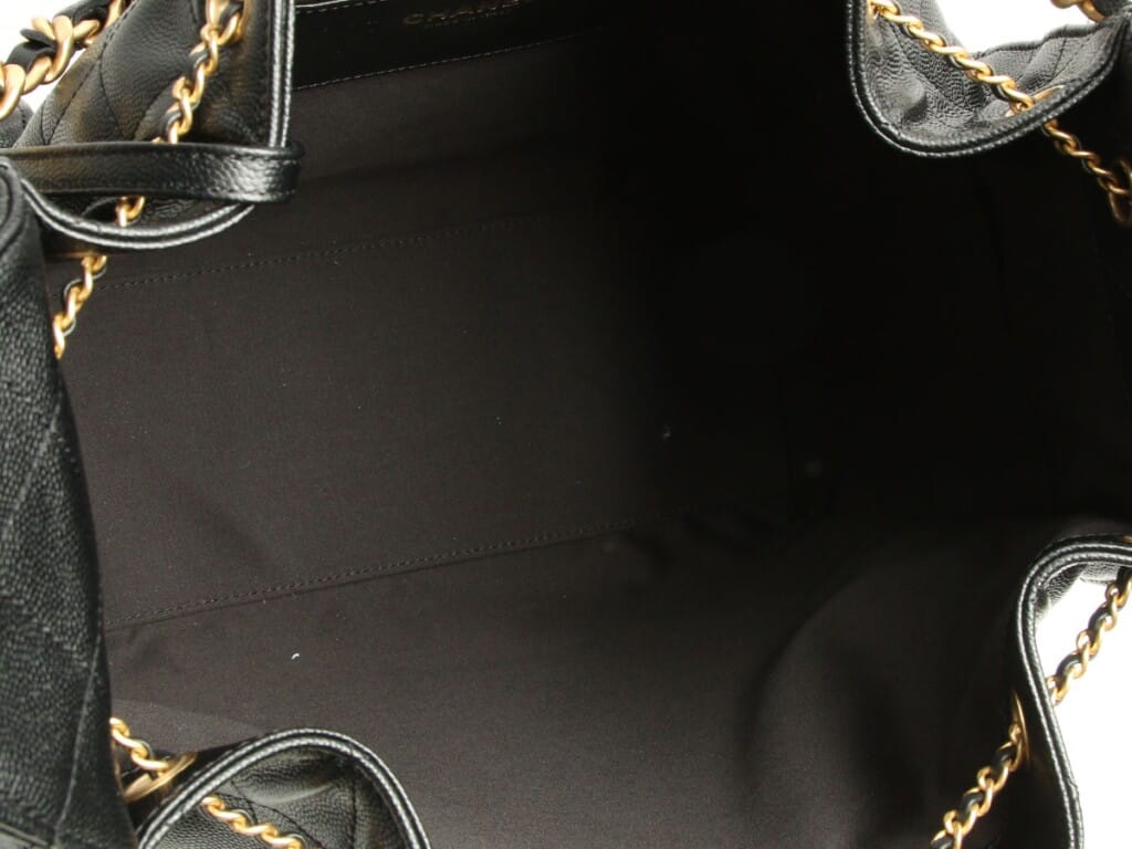 Black Quilted Caviar Medium 25 Aged Gold Hardware, 2026