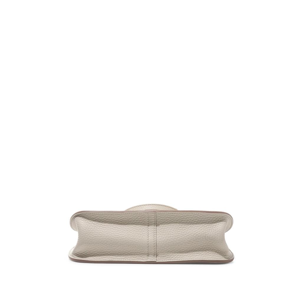 Beton Clemence Halzan 25 Gold Hardware, 2025