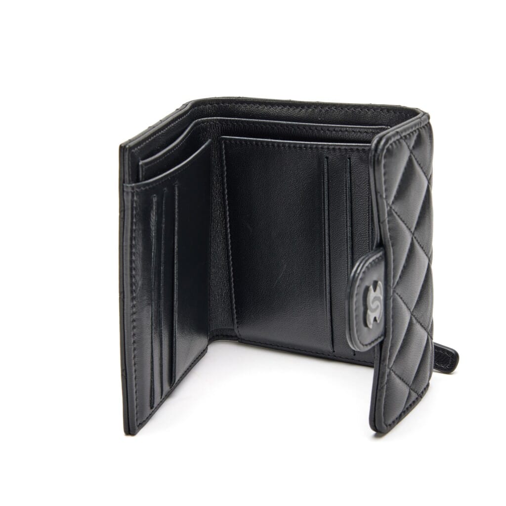So Black Quilted Lambskin Classic Small Flap Wallet Black Hardware, 2021