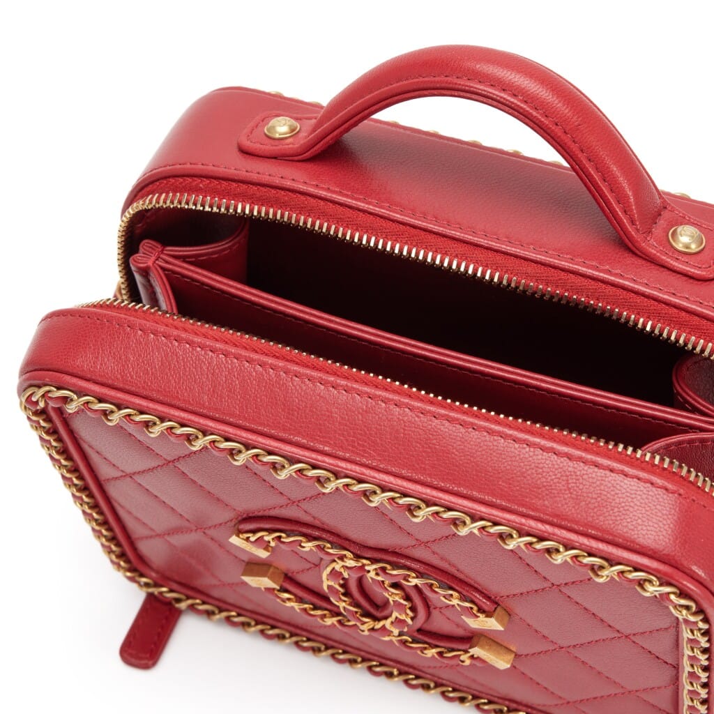 Red Quilted Goatskin Small CC Filigree Chain Around Vanity Case Gold Hardware, 2019