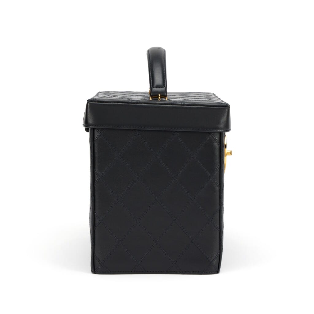 Black Quited Lambskin Large Circle CC Vanity Case Gold Hardware, 1994-1996