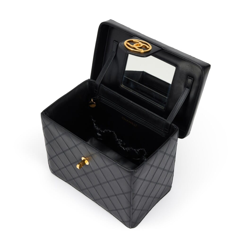 Black Quited Lambskin Large Circle CC Vanity Case Gold Hardware, 1994-1996