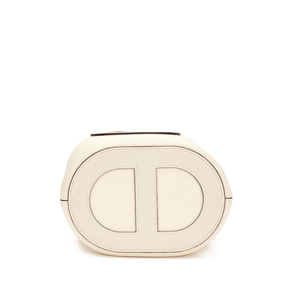 Nata Clemence and Swift In-the-Loop 18 Gold Hardware, 2023