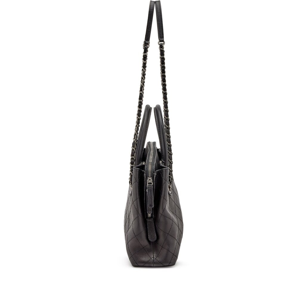 Black Quilted Urban Shopping Tote Silver Hardware, 2017