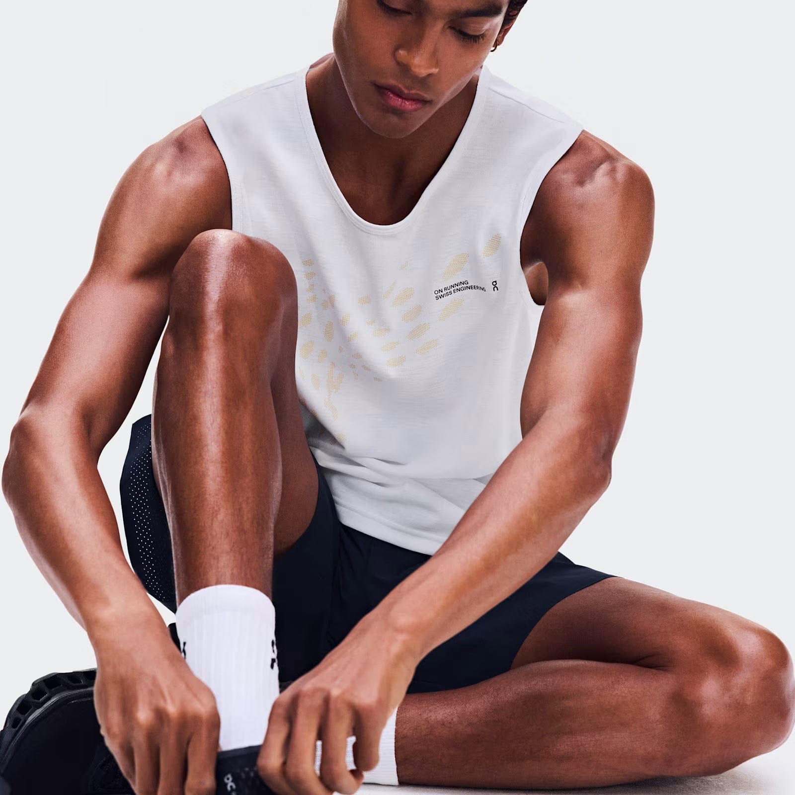 On On Run Tank White