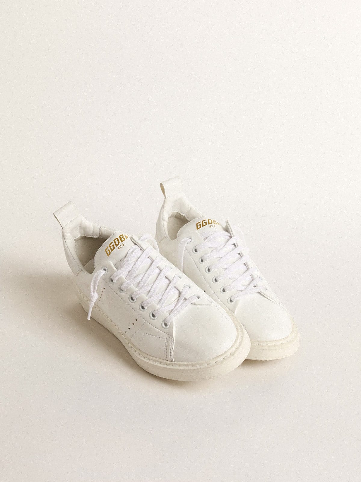 Golden Goose Womens Bio-Based Starter With White Star And Heel Tab Womens