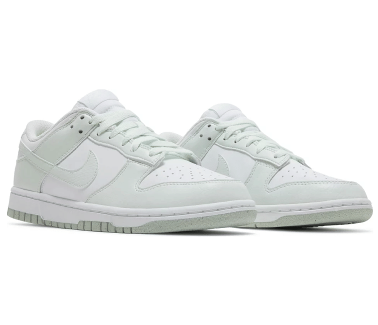 Nike Women's Nike Dunk Low (Mint)