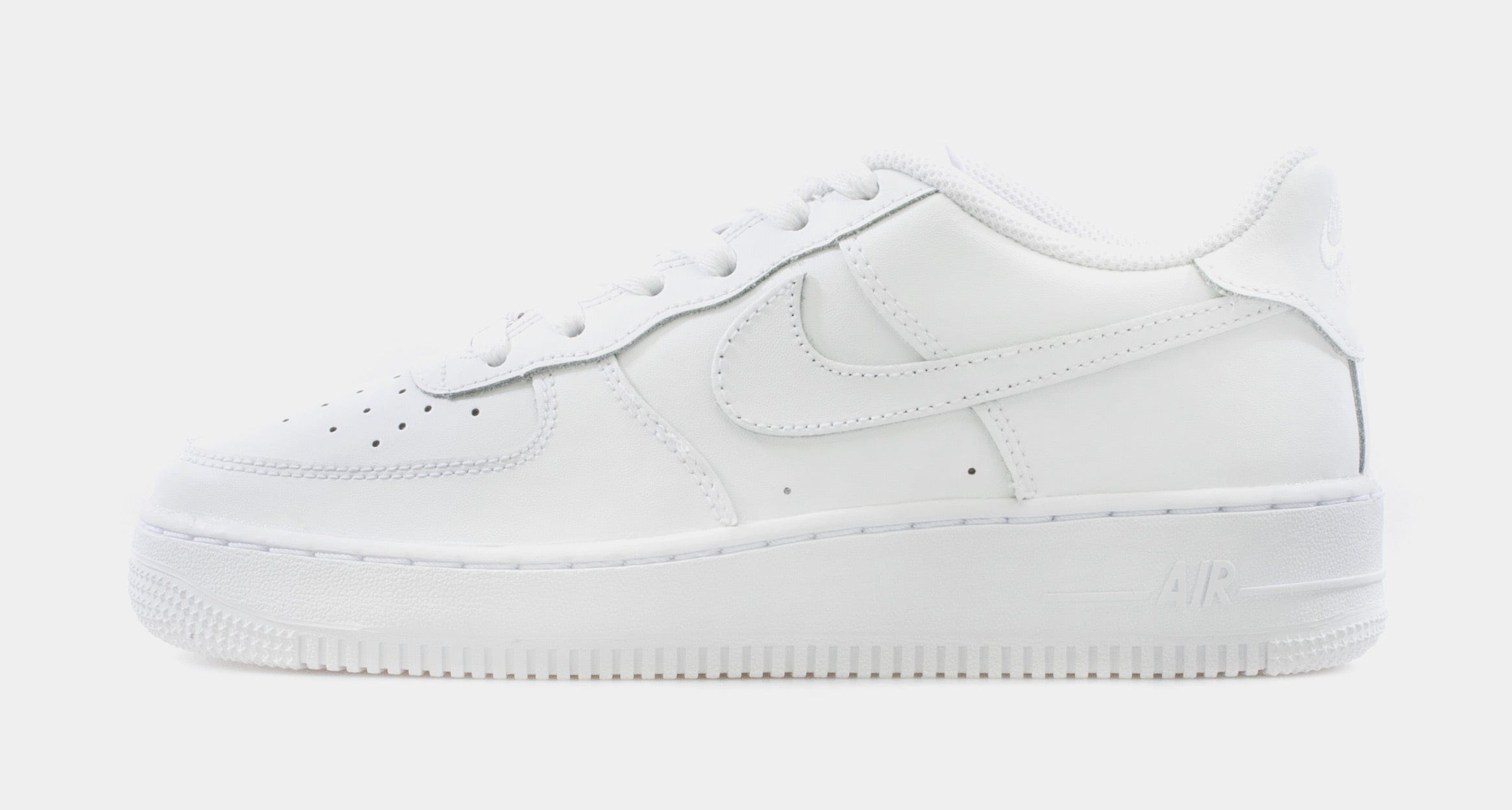 Nike Air Force 1 Low LE Grade School Lifestyle Shoes (White)