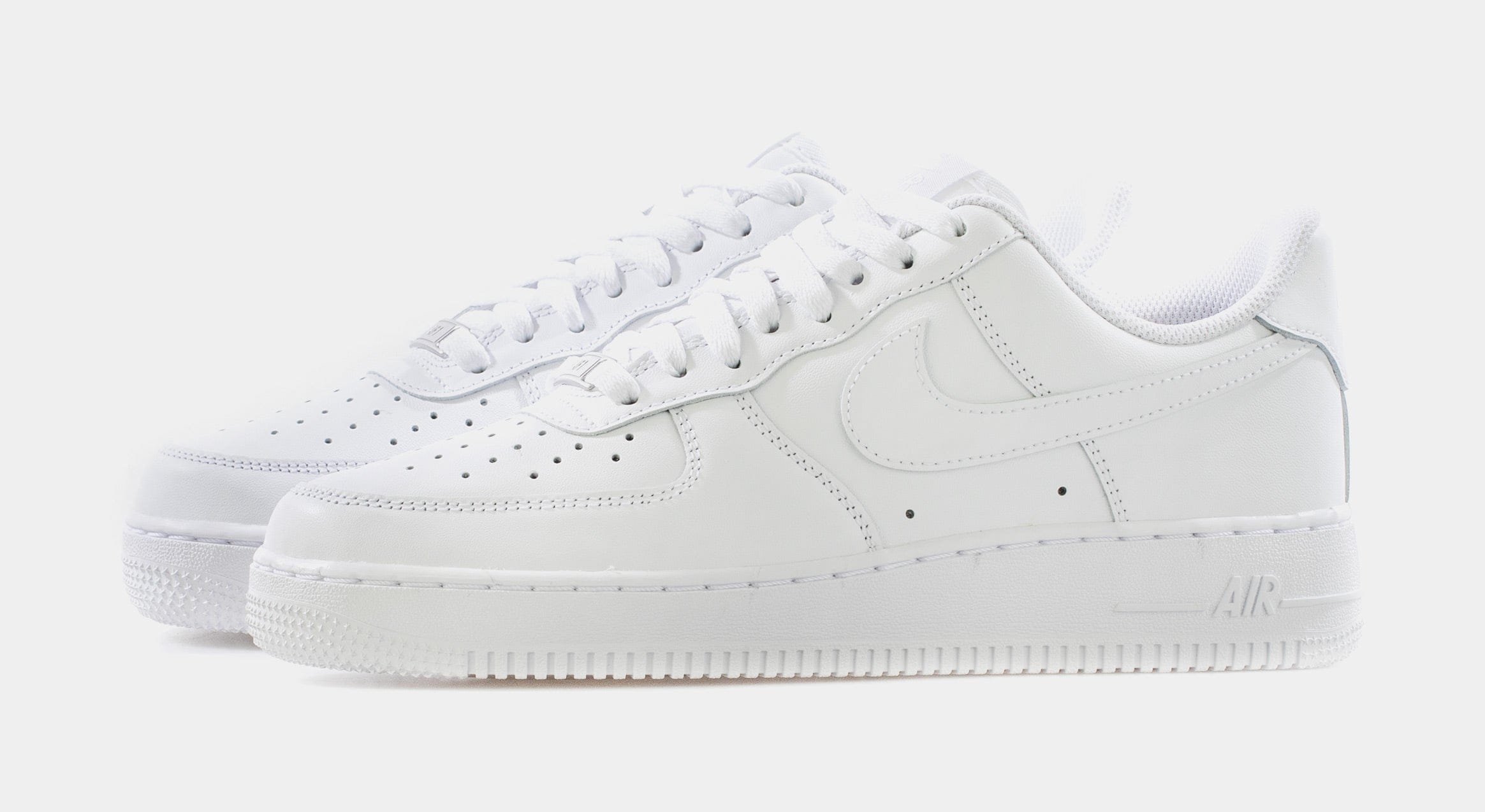 Nike Air Force 1 07 LE Mens Lifestyle Shoes (White)