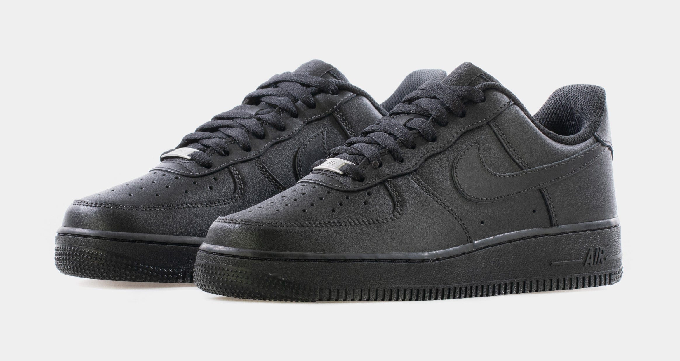Nike Air Force 1 07 LE Mens Lifestyle Shoe (Black)