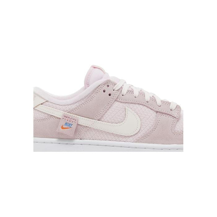 Nike Wmns Dunk Low Teddy Bear - Light Soft Pink