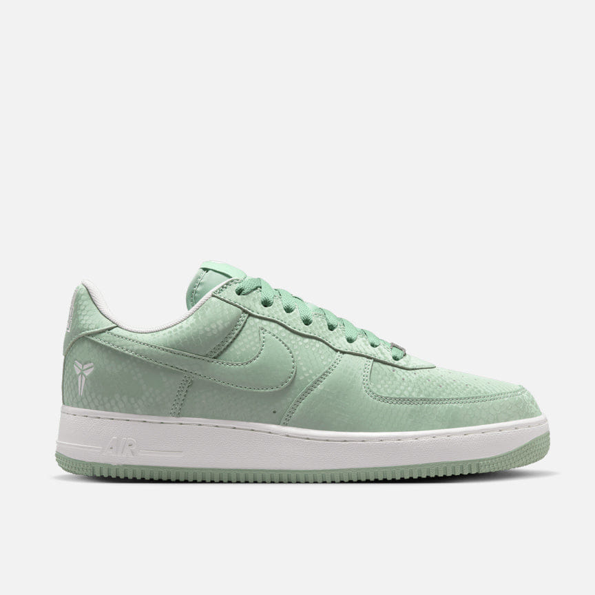 Nike KOBE x NIKE AIR FORCE LOW STEAM