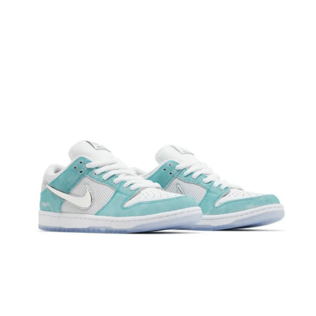 Nike April Skateboards x Dunk Low SB Turbo Green