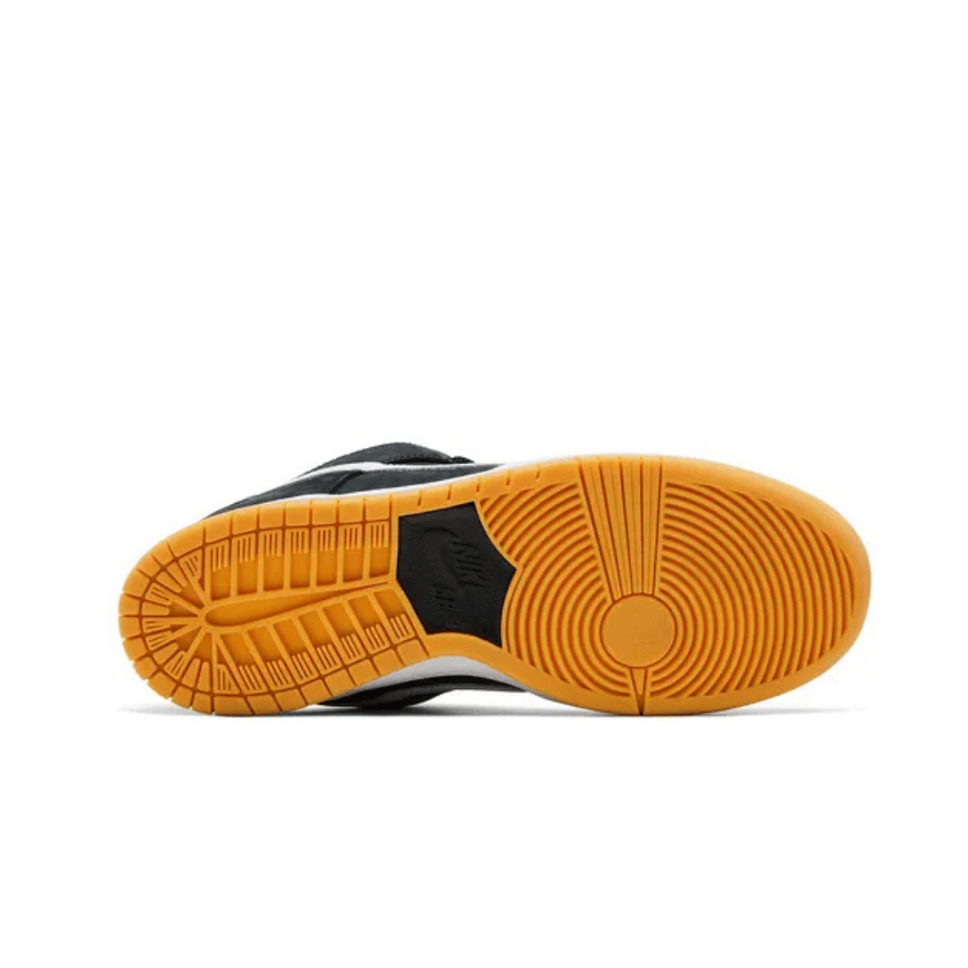 Nike Dunk Low SB Black Gum