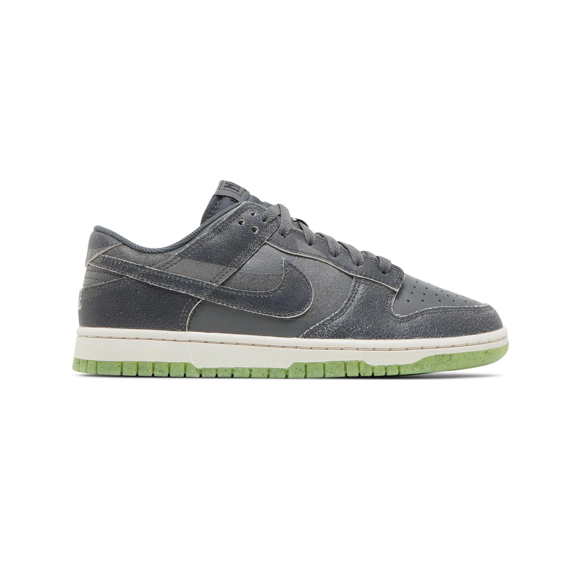 Nike Dunk Low Ghost Green GS (2022)