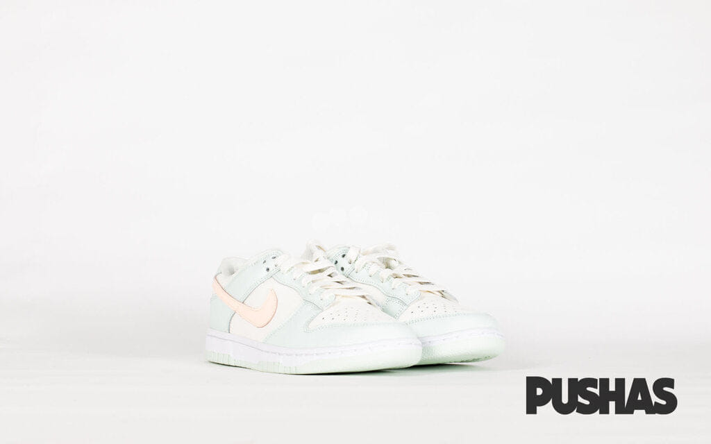 Nike Dunk Low Barely Green W