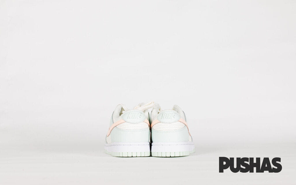 Nike Dunk Low Barely Green W