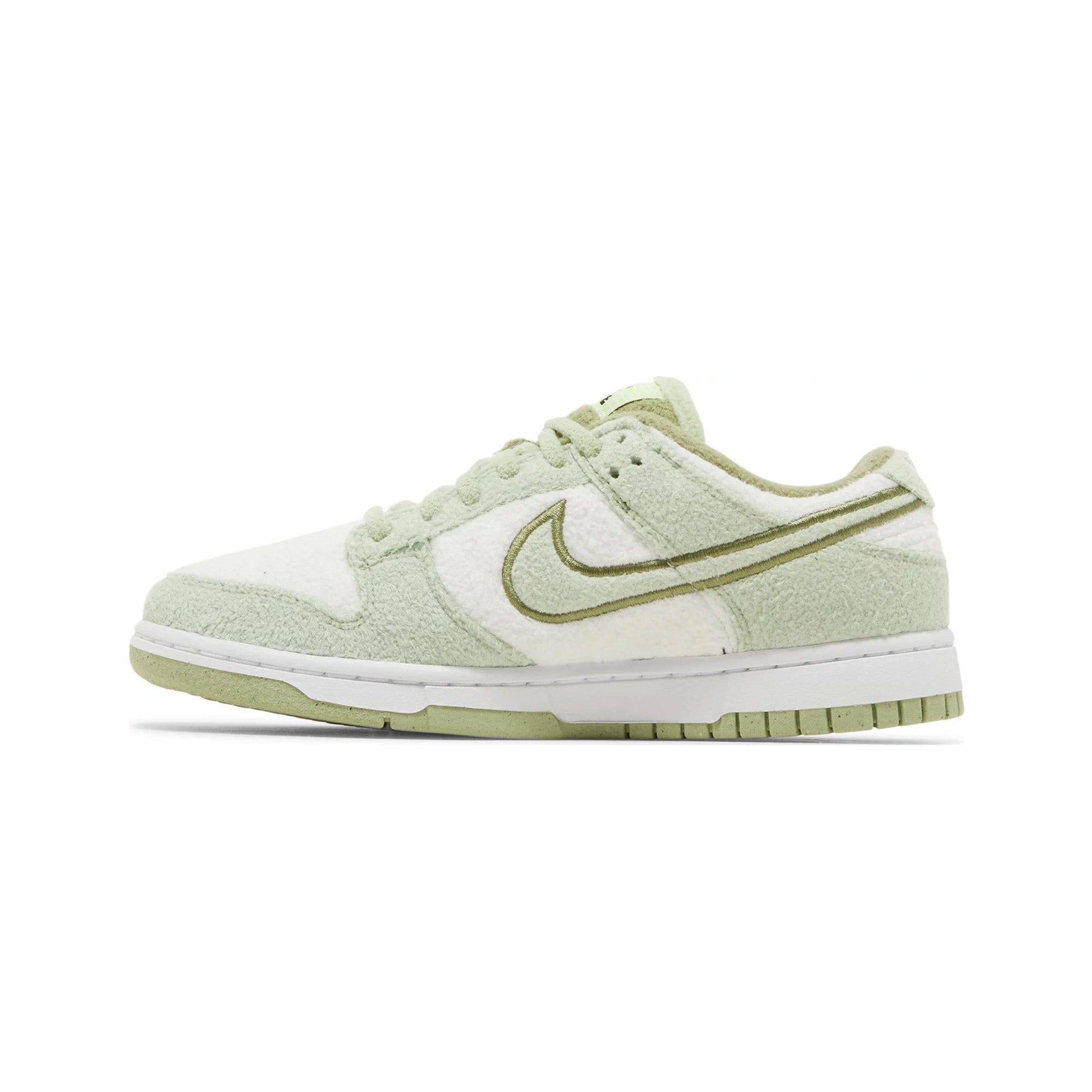 Nike Dunk Low SE Fleece Pack Honeydew Women's (2022)