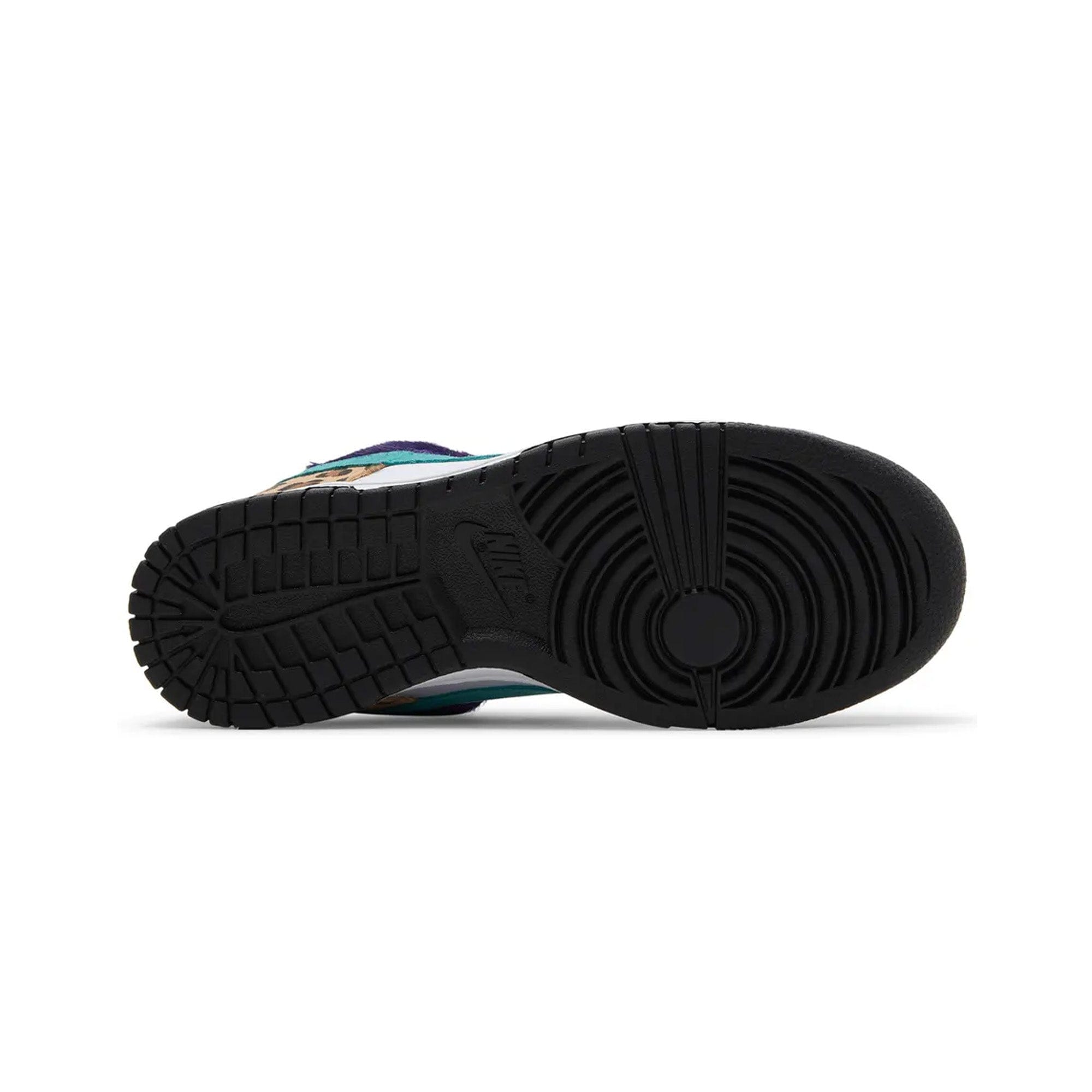 Nike Dunk Low SE Safari W (2022)