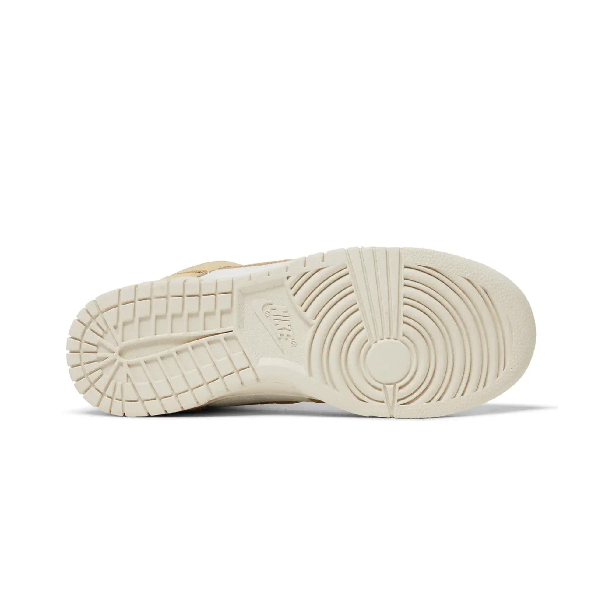 Nike Dunk High LX Certified Fresh Team Gold W (2022)